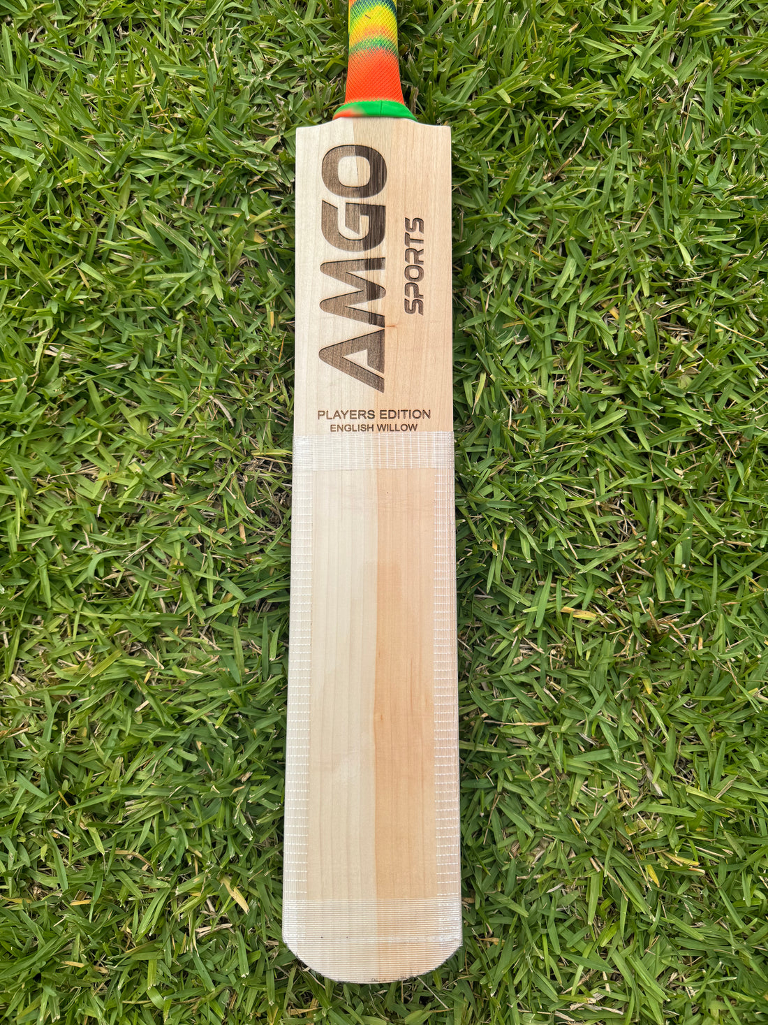 Harrow Size Juniors “PLAYERS EDITION” Players Grade ENGLISH WILLOW BAT – 1115 gms