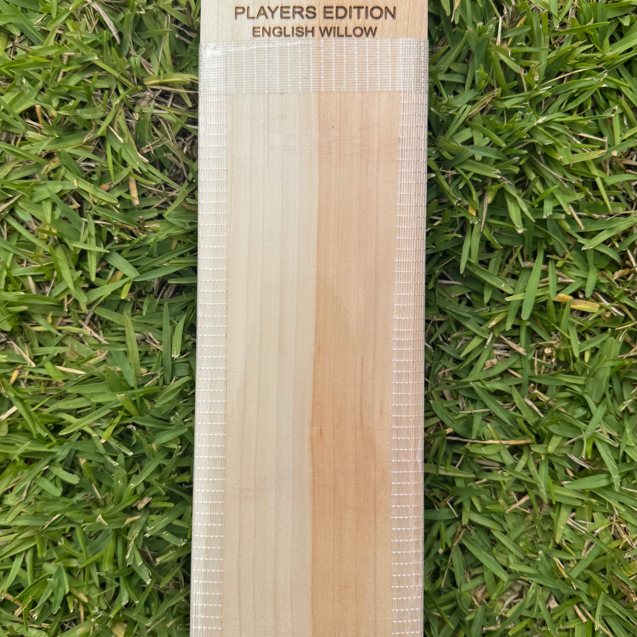 Harrow Size Juniors “PLAYERS EDITION” Players Grade ENGLISH WILLOW BAT – 1115 gms