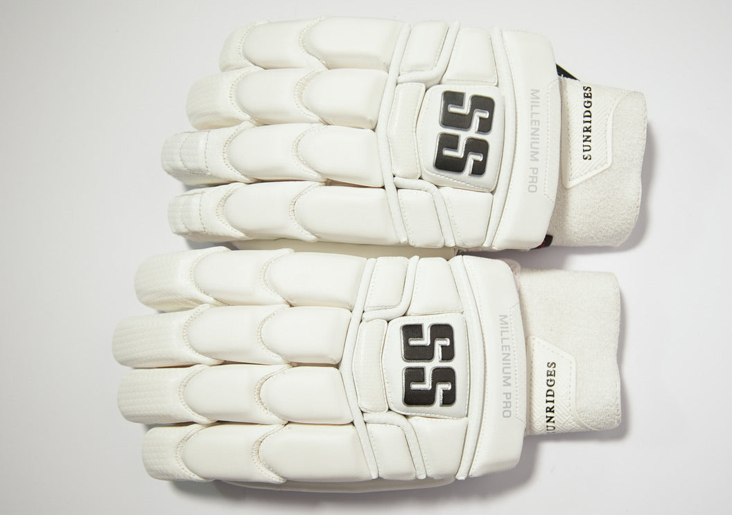 SS Millenium Pro Batting Gloves - Pure White